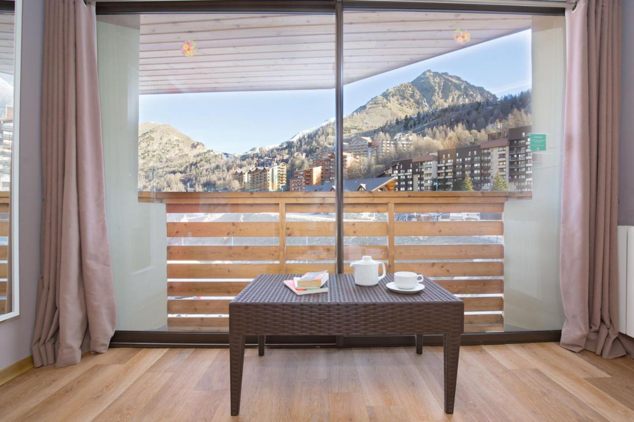 Sowell Residences New Chastillon Isola 2000 Exterior foto